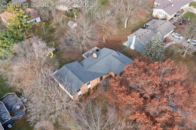 5333 Waterford Road, Independence Charter Township, MI 48346