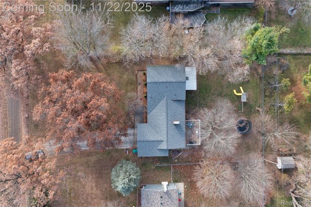 5333 Waterford Road, Independence Charter Township, MI 48346