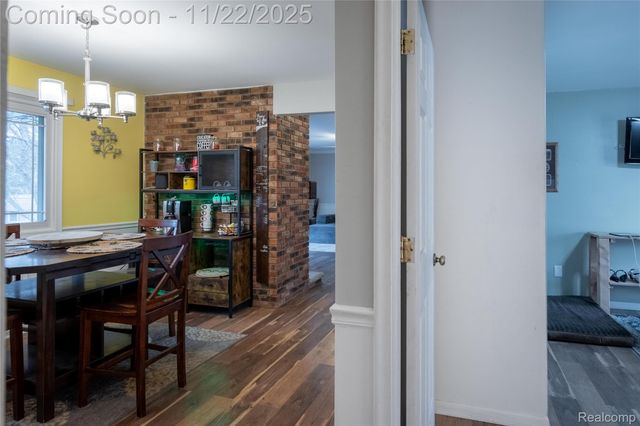 5333 Waterford Road, Independence Charter Township, MI 48346