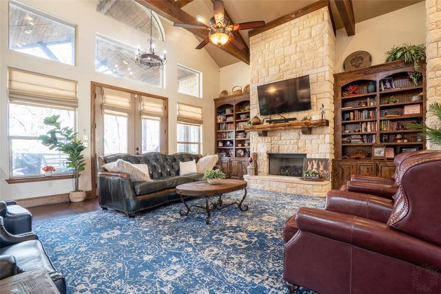 3250 Neri Road, Granbury, TX 76048