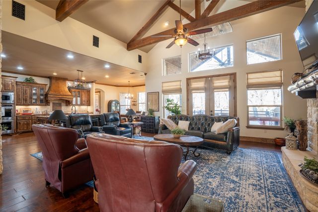 3250 Neri Road, Granbury, TX 76048