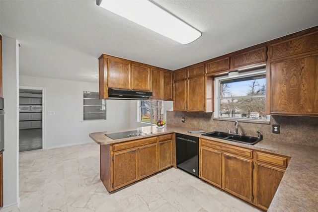 5020 County Road 605, Burleson, TX 76028