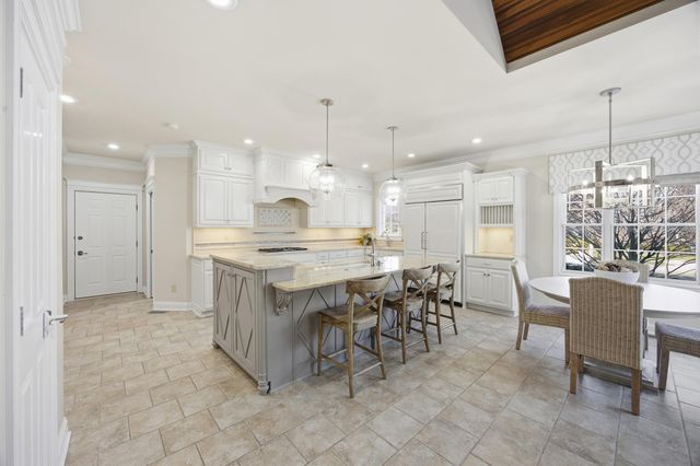 2901 Fairfax Lane, Lexington, KY 40509