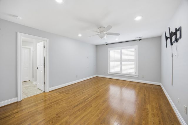 2901 Fairfax Lane, Lexington, KY 40509