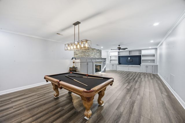 2901 Fairfax Lane, Lexington, KY 40509