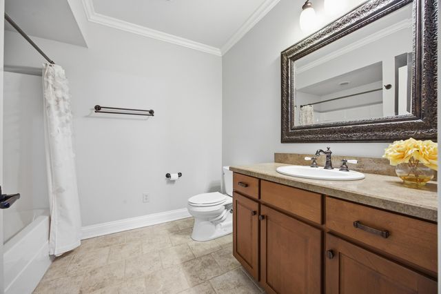 2901 Fairfax Lane, Lexington, KY 40509