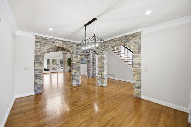 2901 Fairfax Lane, Lexington, KY 40509