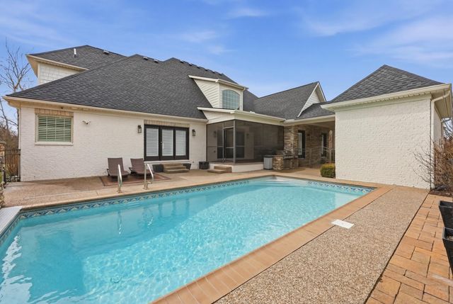 2901 Fairfax Lane, Lexington, KY 40509