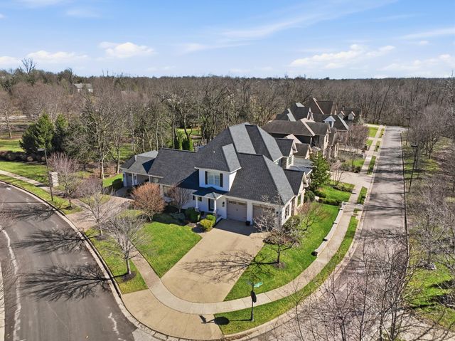 2901 Fairfax Lane, Lexington, KY 40509