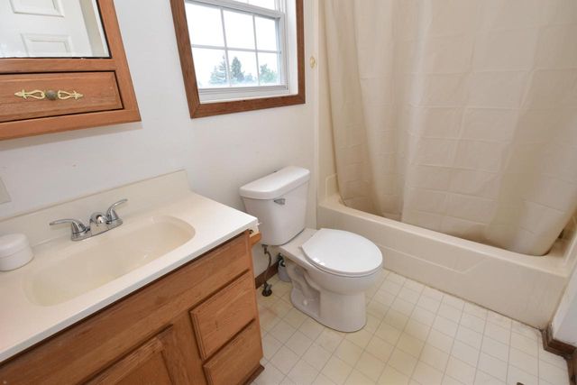 12132 223rd AVENUE, Bristol, WI 53104