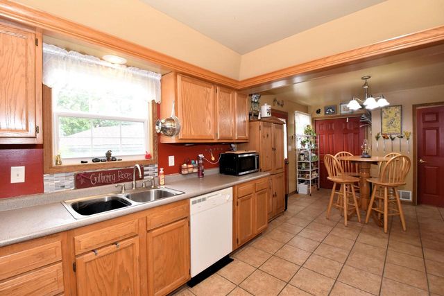 12132 223rd AVENUE, Bristol, WI 53104