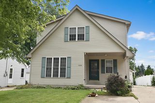 12132 223rd AVENUE, Bristol, WI 53104