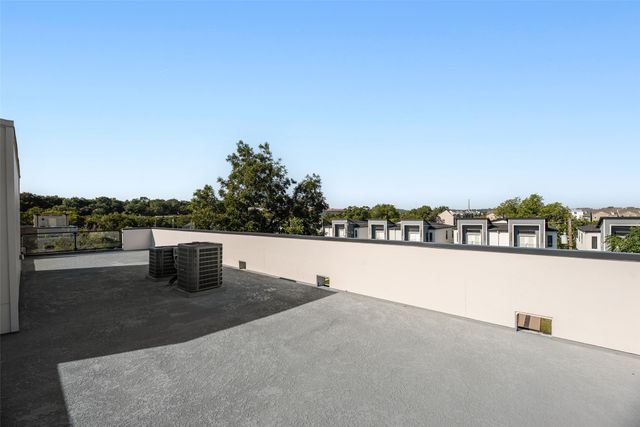 1123 Muncie, Dallas, TX 75212