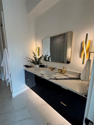 1123 Muncie, Dallas, TX 75212