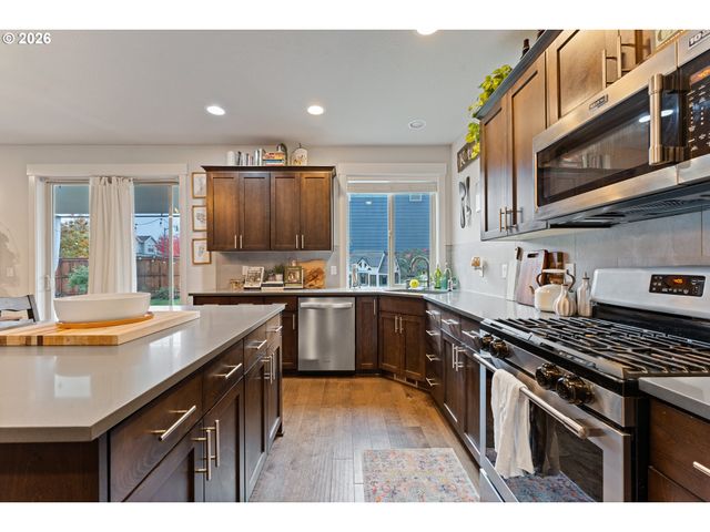 2262 WINDSTREAM St, Forest Grove, OR 97116