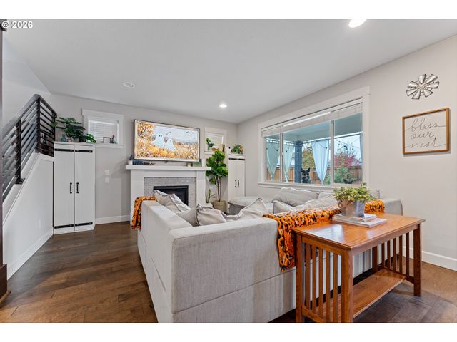 2262 WINDSTREAM St, Forest Grove, OR 97116