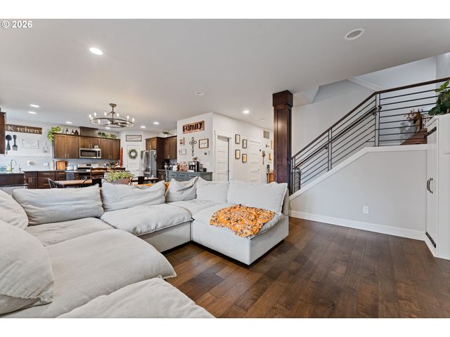 2262 WINDSTREAM St, Forest Grove, OR 97116