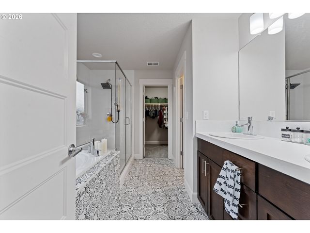 2262 WINDSTREAM St, Forest Grove, OR 97116