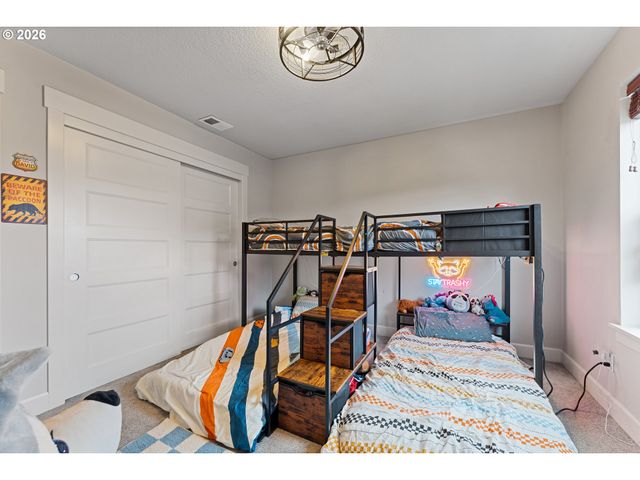 2262 WINDSTREAM St, Forest Grove, OR 97116