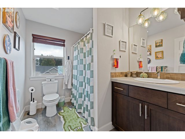 2262 WINDSTREAM St, Forest Grove, OR 97116
