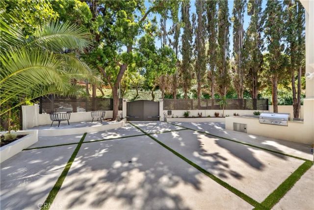 4946 Llano, Woodland Hills, CA 91364