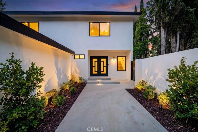 4946 Llano, Woodland Hills, CA 91364