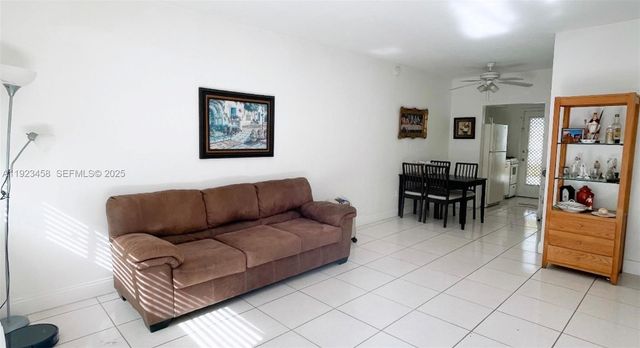 6895 BYRON AVE 207, Miami Beach, FL 33009