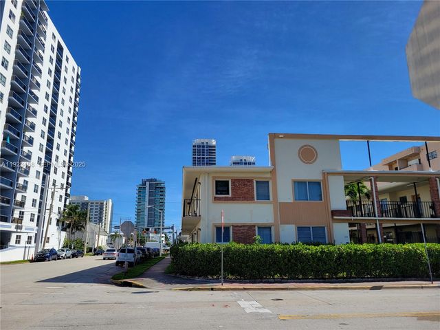 6895 BYRON AVE 207, Miami Beach, FL 33009