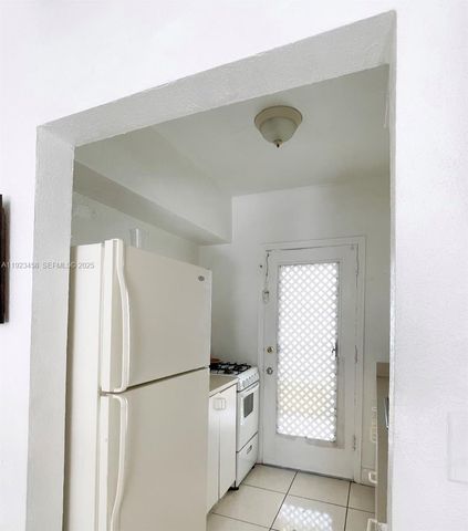 6895 BYRON AVE 207, Miami Beach, FL 33009