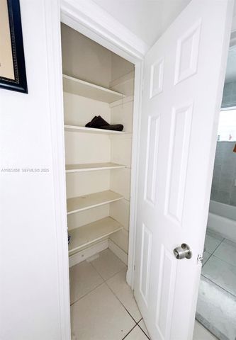 6895 BYRON AVE 207, Miami Beach, FL 33009