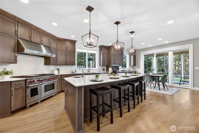 21310 SE 11th Street, Sammamish, WA 98075