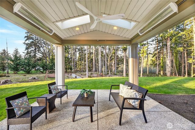 21310 SE 11th Street, Sammamish, WA 98075