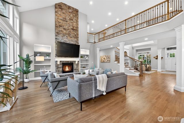 21310 SE 11th Street, Sammamish, WA 98075