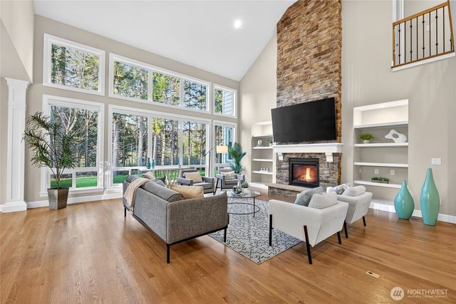 21310 SE 11th Street, Sammamish, WA 98075