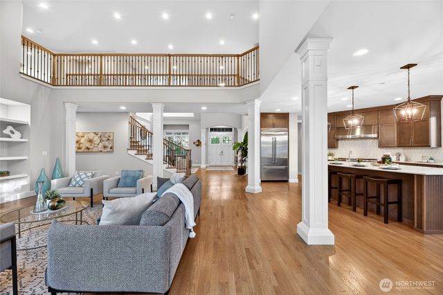 21310 SE 11th Street, Sammamish, WA 98075