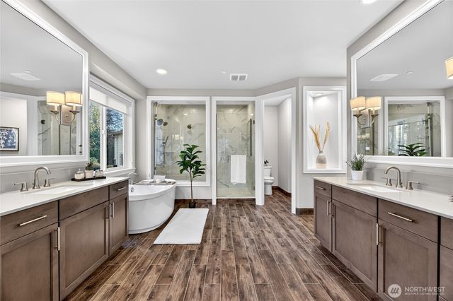 21310 SE 11th Street, Sammamish, WA 98075