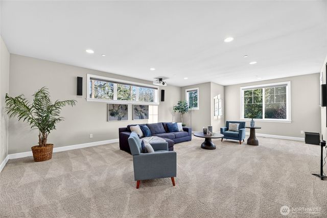 21310 SE 11th Street, Sammamish, WA 98075