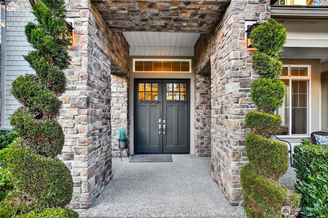 21310 SE 11th Street, Sammamish, WA 98075