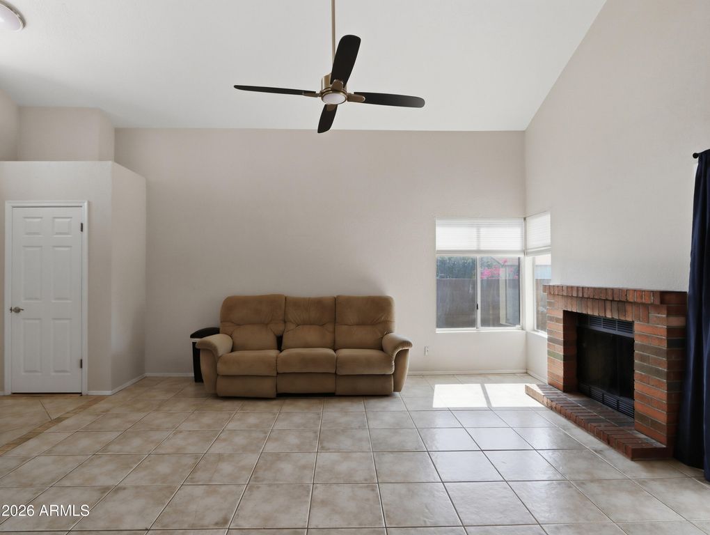 19422 N 43RD Drive, Glendale, AZ 85308 — photo 4