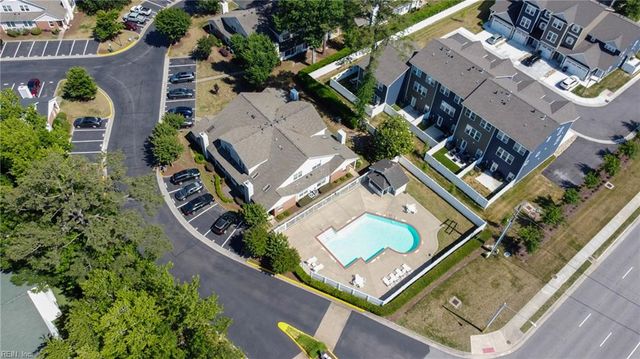 1623 Orchard Grove DR, Chesapeake, VA 23320