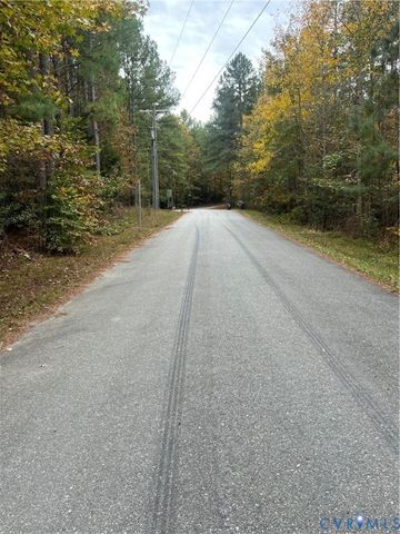 10565 Continental Rd, New Kent, VA 23141