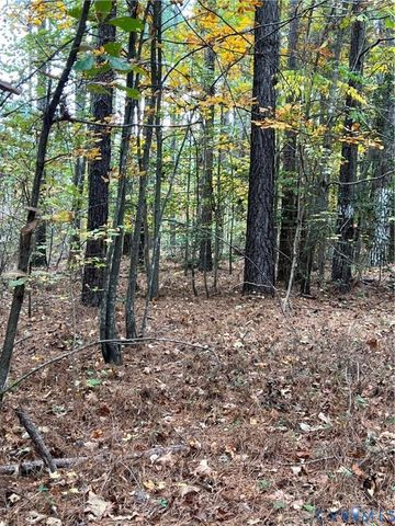 10565 Continental Rd, New Kent, VA 23141