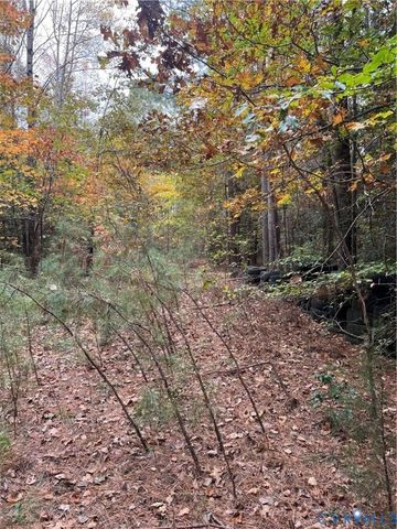 10565 Continental Rd, New Kent, VA 23141