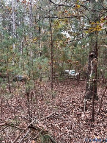 10565 Continental Rd, New Kent, VA 23141