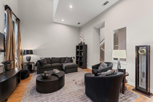 730 Ruthven, Houston, TX 77019