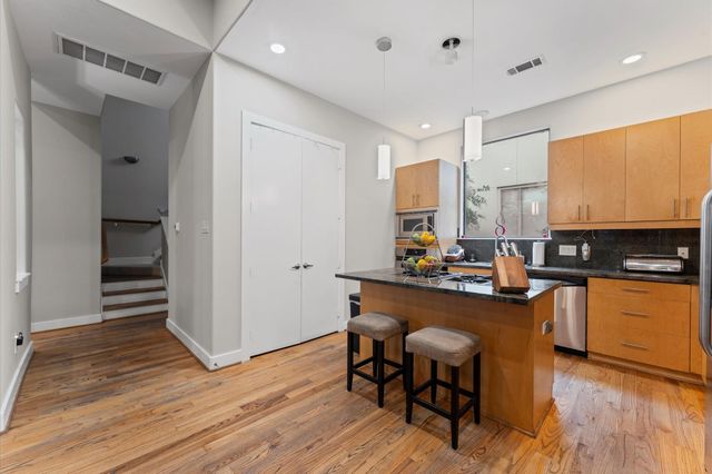 730 Ruthven, Houston, TX 77019