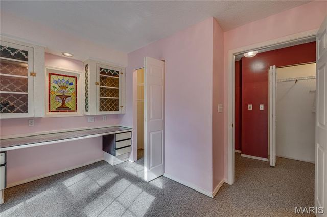 1075 Twin Oaks Drive, Doe Run, MO 63637