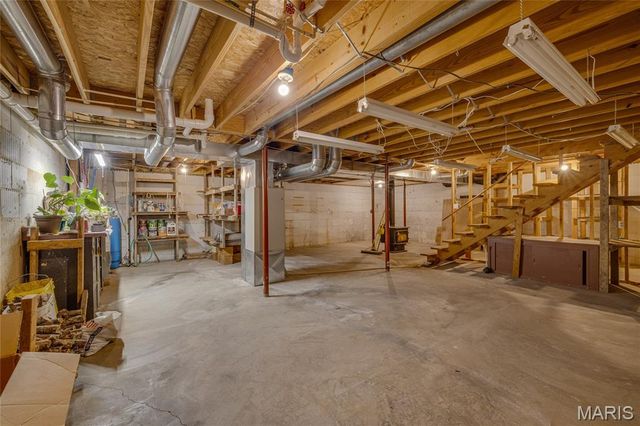 1075 Twin Oaks Drive, Doe Run, MO 63637