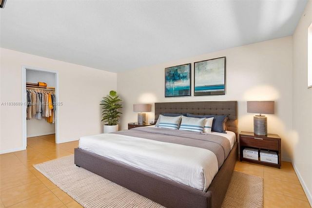 500 S Luna Ct 6, Hollywood, FL 33021