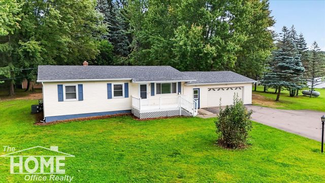 2711 E Hibbard Road, Corunna, MI 48817
